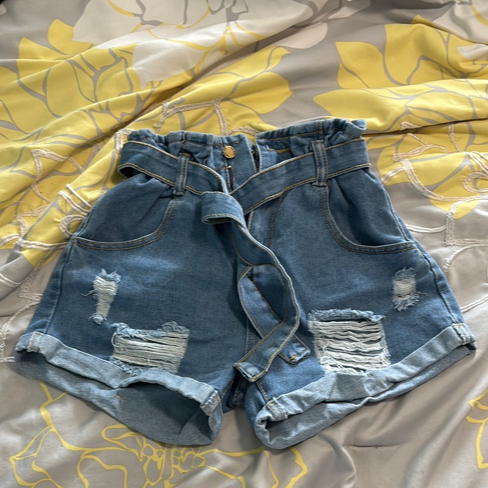 Stylish Blue Denim Women's Shorts